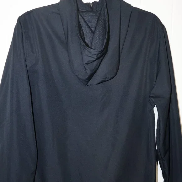 Under Armour Black Hooded Windbreaker Jacket – Athletic Zip Up (Men’s S) - Picture 9 of 12